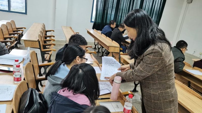 小型企业管理培训讲师费用：揭秘费用构成与选择要点