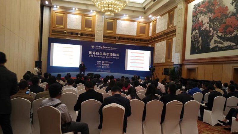 小标题：了解证书含金量，别被“保过”误导